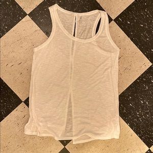 Lightly worn women’s Gaiam white top.